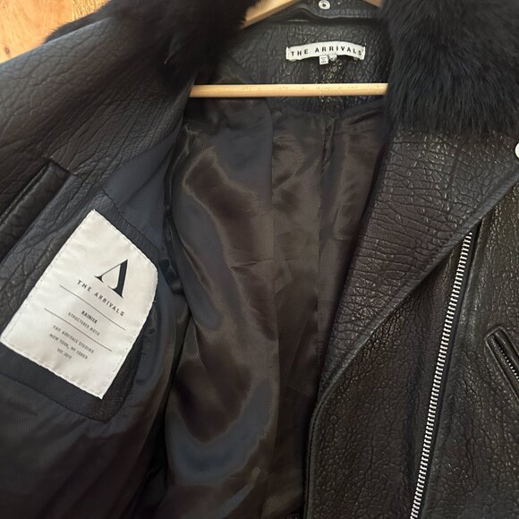 The Arrivals Rainier Black Leather Moto Jacket – Small (Fur Collar Included) - Picture 4 of 7